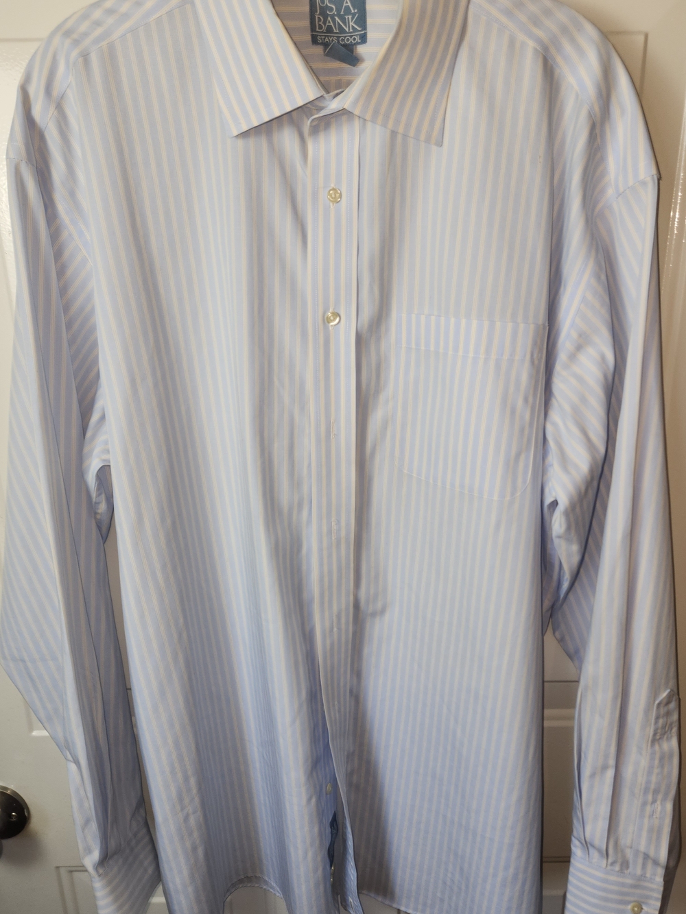 Jos A Bank Men's Long Sleeve Button Down Striped Shirt Size 16.5-36